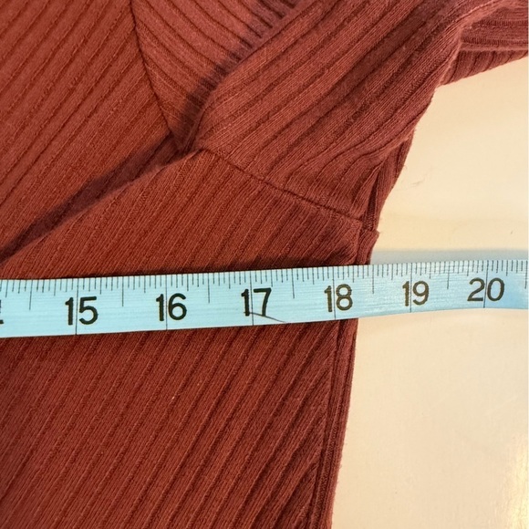 Abercrombie & Fitch LuxeLoft Slim Wrap Sweater Lightweight Surplice Top Shirt - Picture 10 of 10